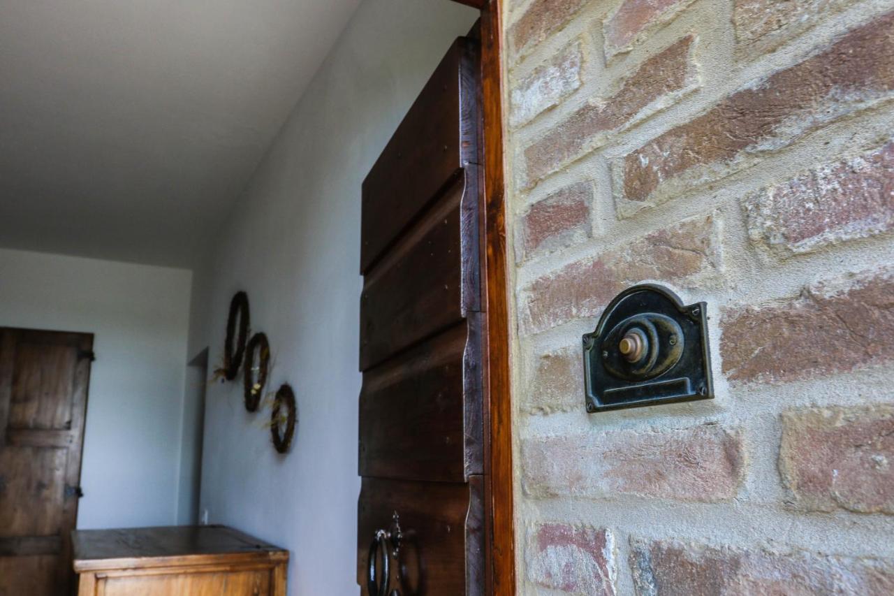 Agriturismo Bombina Montisi Ngoại thất bức ảnh
